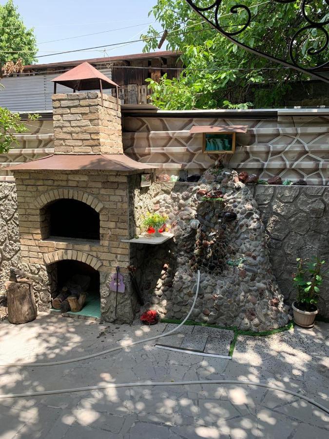 Посуточный Гостевой Дом Gyumri Ngoại thất bức ảnh